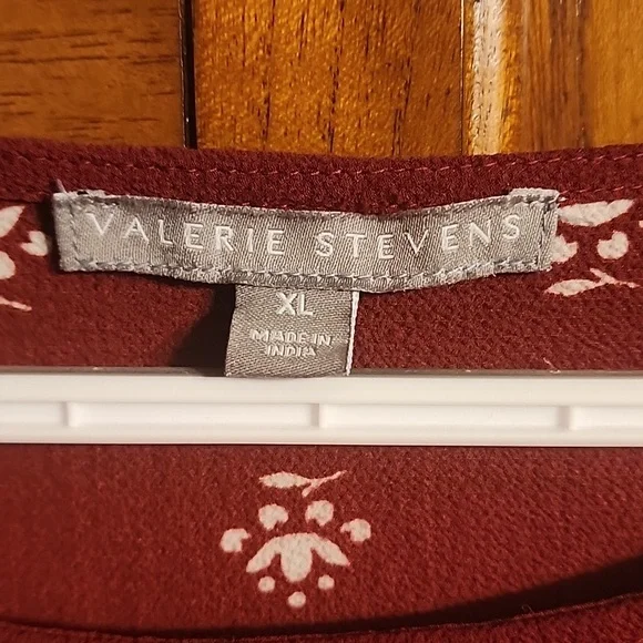 ‼️50%_5+Bundles‼️ VALERIE STEVENS Women's Floral Print Top - B3 - Picture 4 of 7